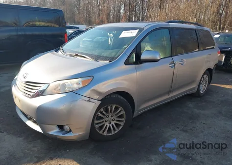 2012 Toyota Sienna Xle V6 8 Passenger из США, поврежденный, VIN 5TDYK3DC2CS253938